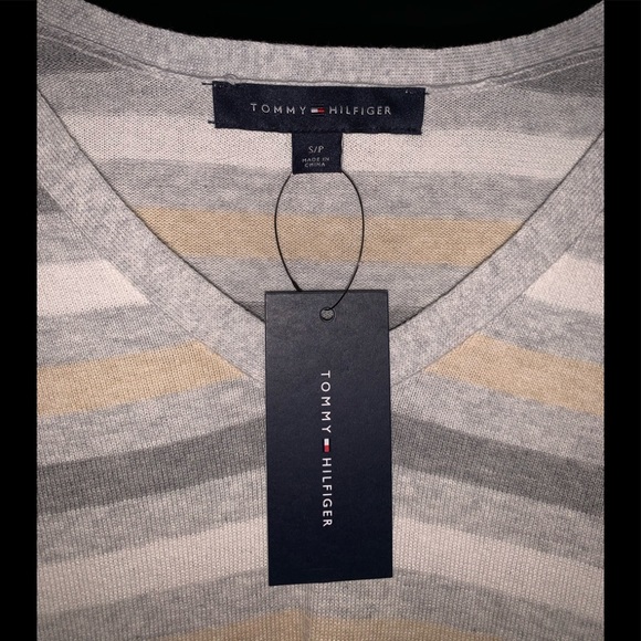 Tommy Hilfiger Sweater - Picture 3 of 3
